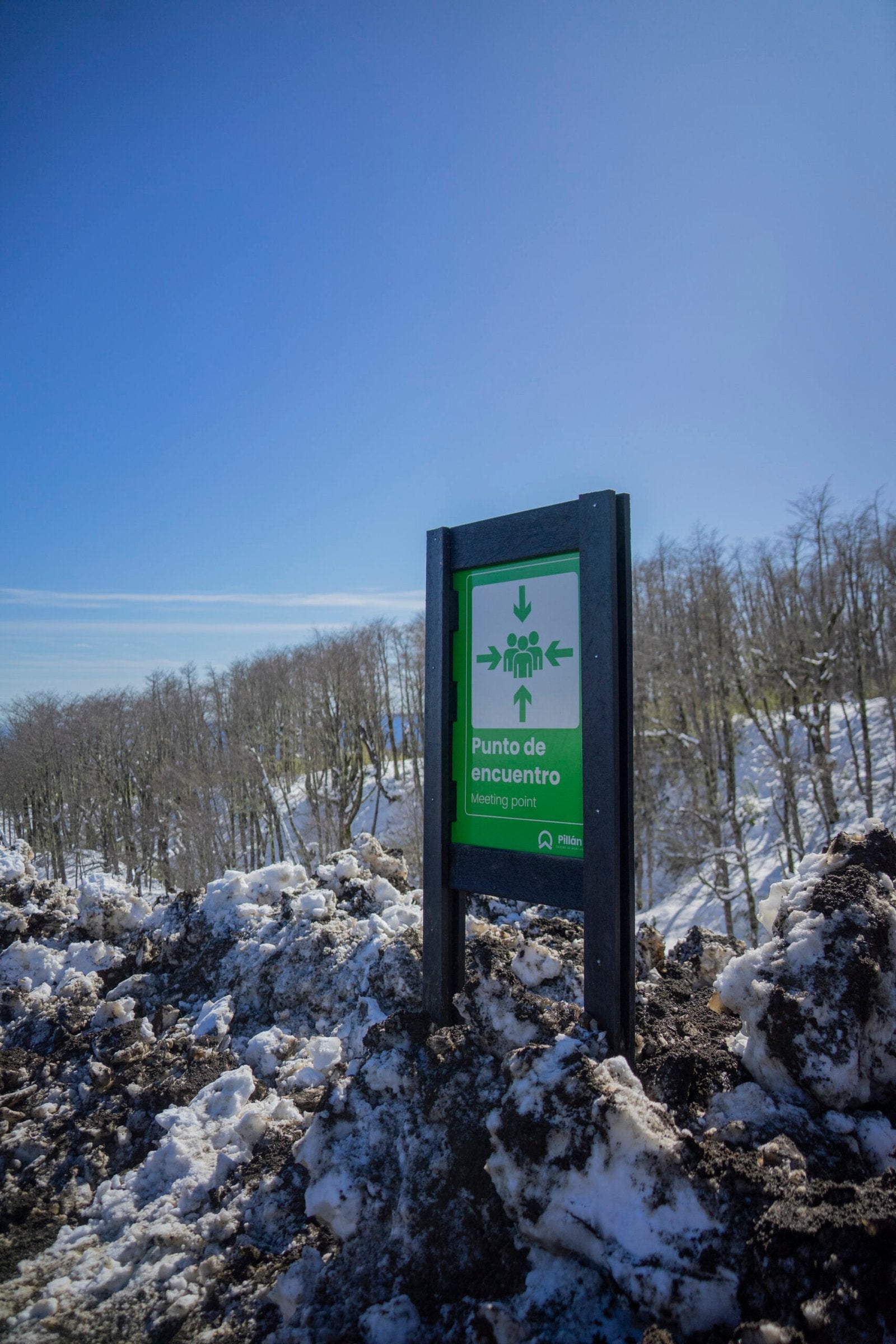 Señalética Autosoportada Simple 200