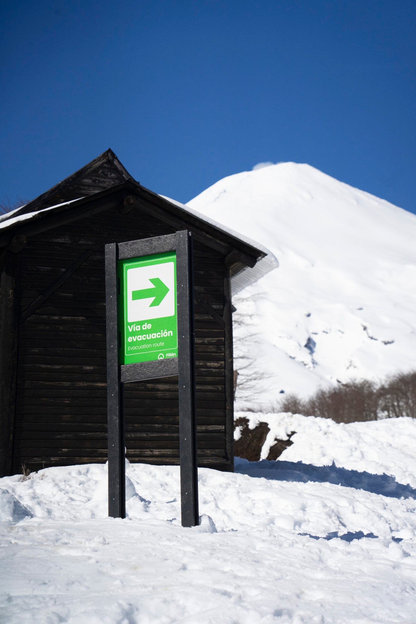 Señalética Autosoportada Simple 200