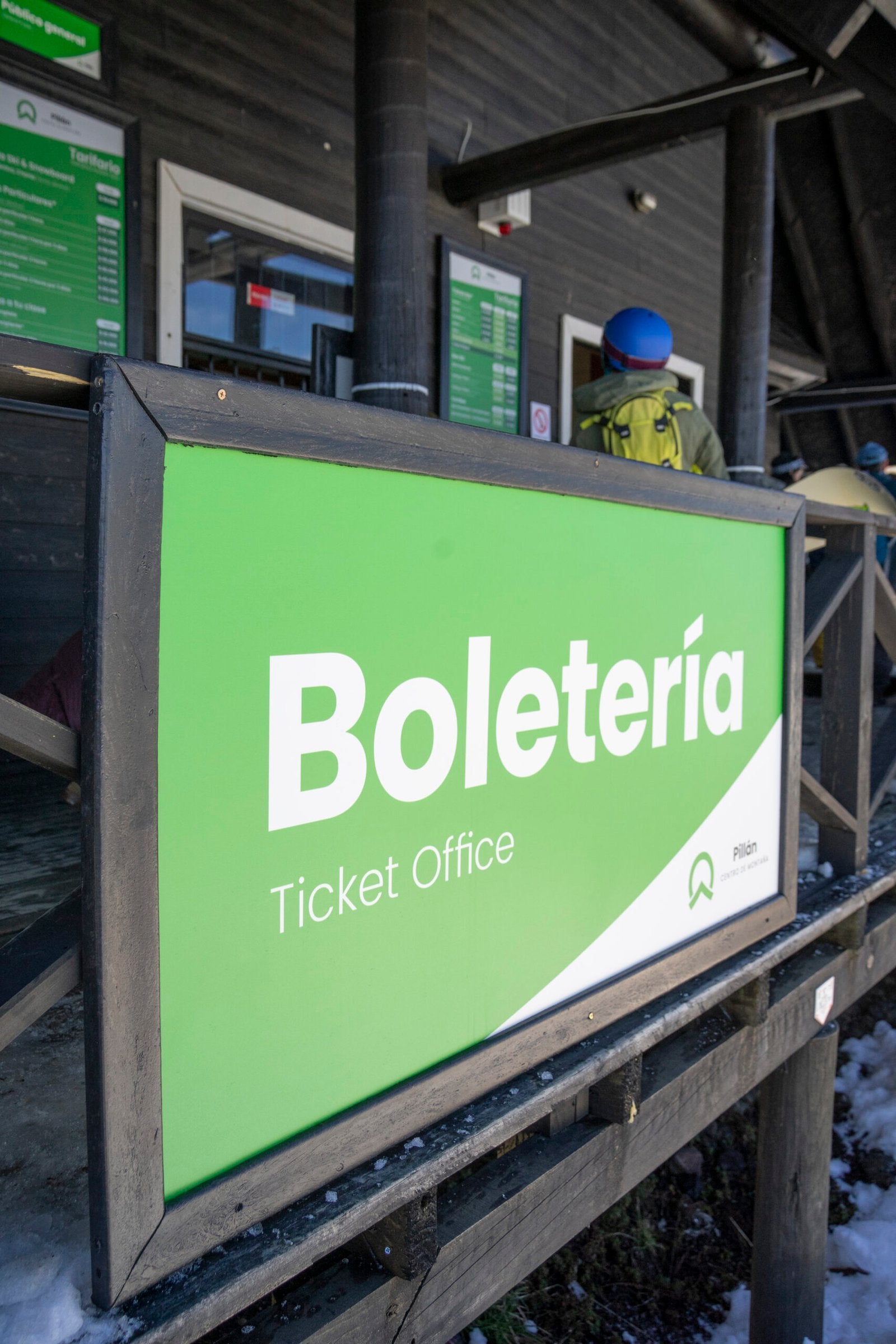 Señalética de pared – 3 Tamaños