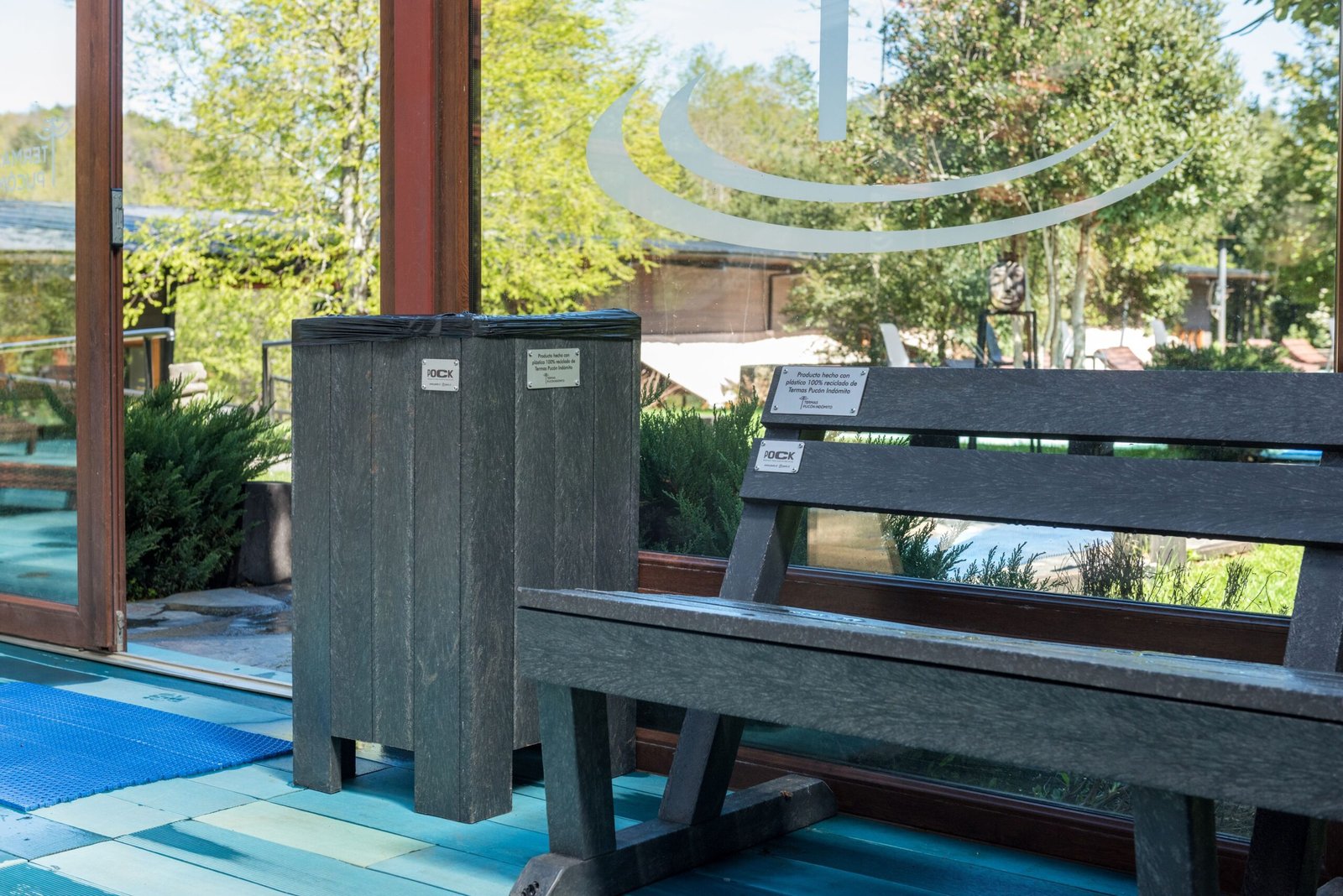 Basurero Cuadrado Grande